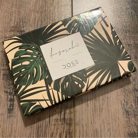 Dose Of Colors x iluvsarahii Eyeshadow Palette - Picture 2 of 3
